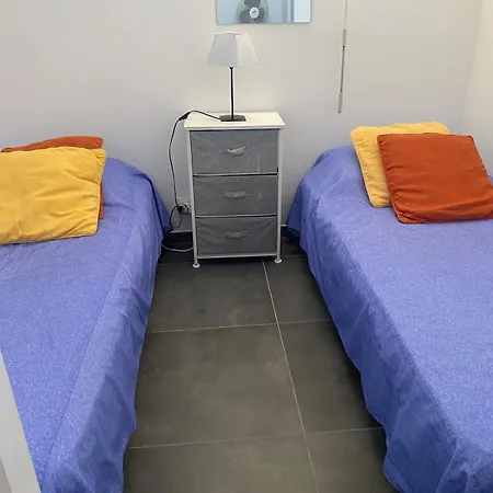 Juan, Cosy T3 , Piscine , Parking *